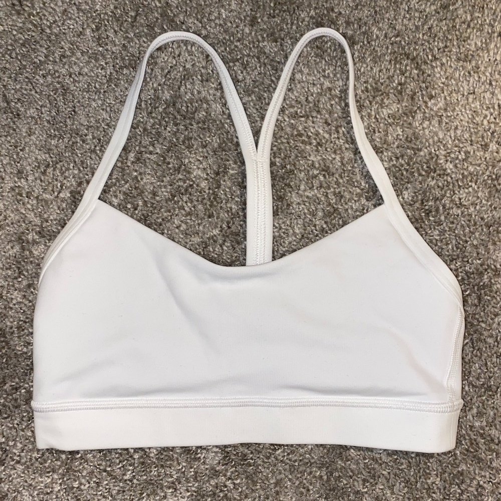 Flow Y Bra. White. Size 6